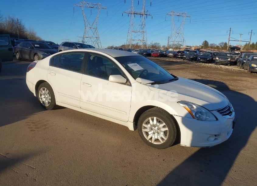 2010 Nissan Altima 2.5 S (VIN 1N4AL2AP9AN565215) main photo