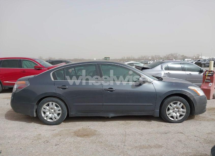 Photo 13 of 2011 Nissan Altima 2.5 S (VIN 1N4AL2AP9BC125752)