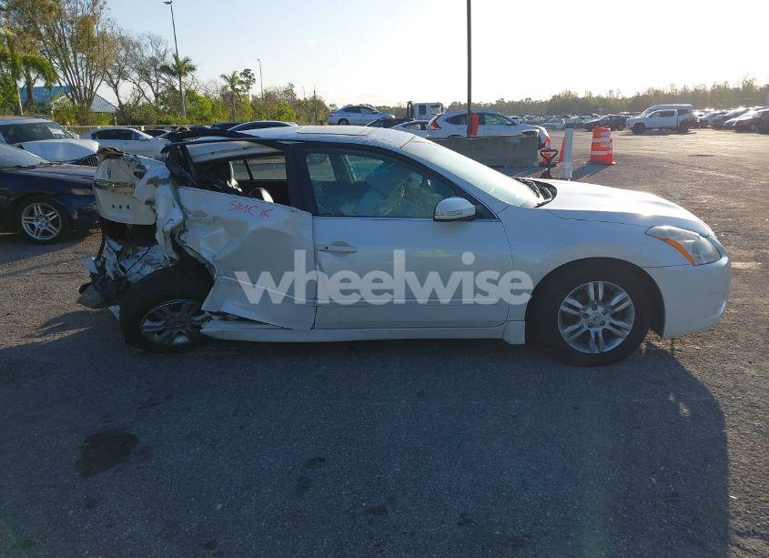 Photo 12 of 2011 Nissan Altima 2.5 S (VIN 1N4AL2AP9BN400640)