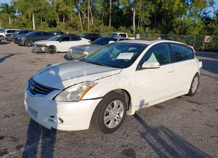 Photo 2 of 2011 Nissan Altima 2.5 S (VIN 1N4AL2AP9BN400640)