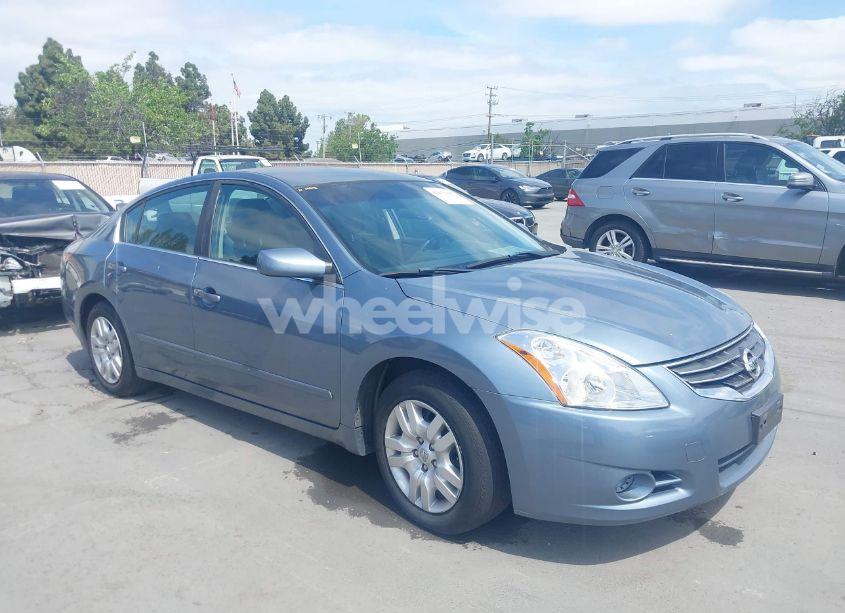 2011 Nissan Altima 2.5 S (VIN 1N4AL2AP9BN418247) main photo