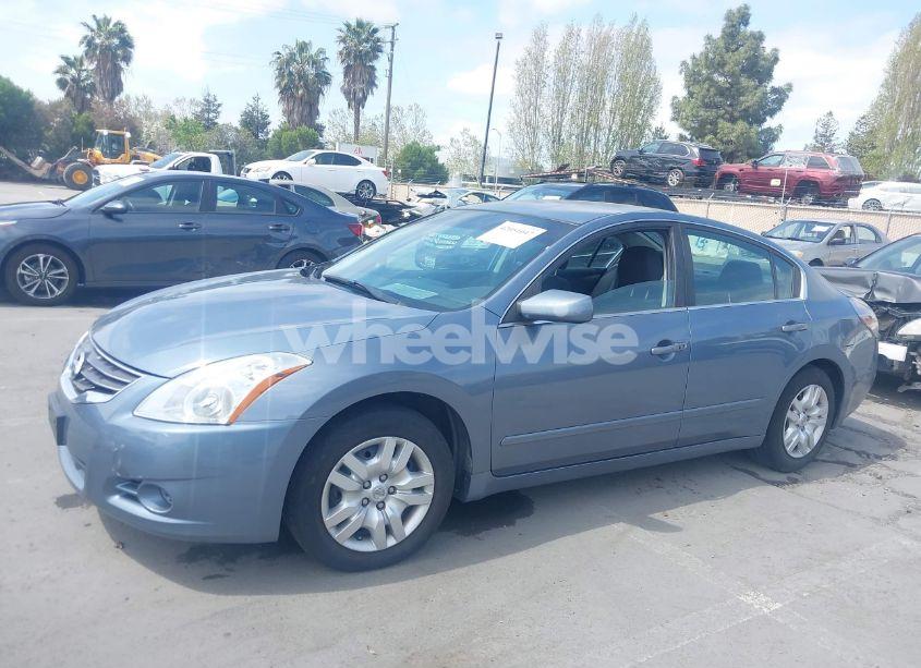 Photo 2 of 2011 Nissan Altima 2.5 S (VIN 1N4AL2AP9BN418247)