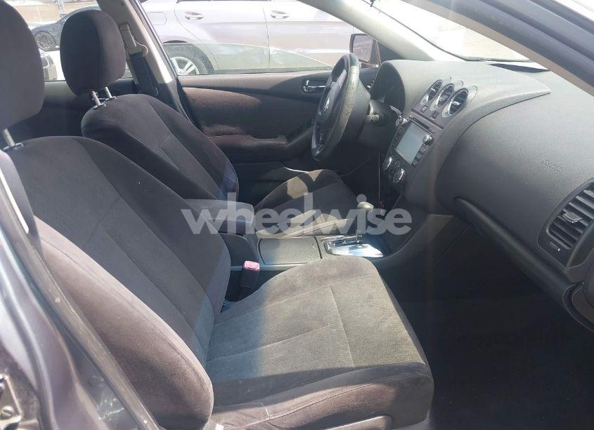 Photo 5 of 2011 Nissan Altima 2.5 S (VIN 1N4AL2AP9BN418247)