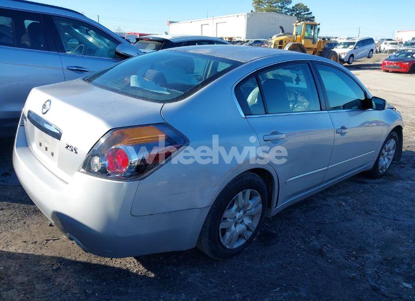 Photo 4 of 2011 Nissan Altima 2.5 S (VIN 1N4AL2AP9BN419124)
