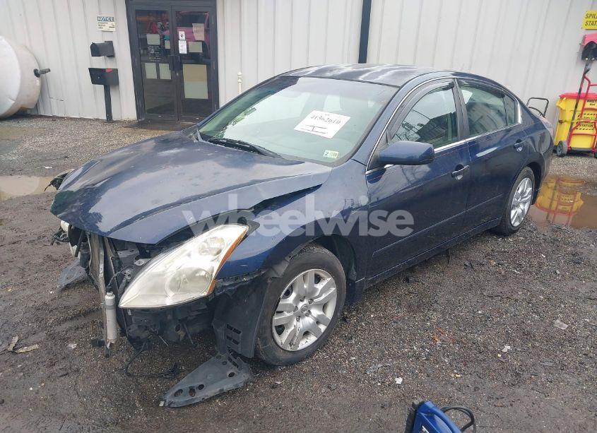 Photo 2 of 2010 Nissan Altima 2.5 S (VIN 1N4AL2APXAN400449)