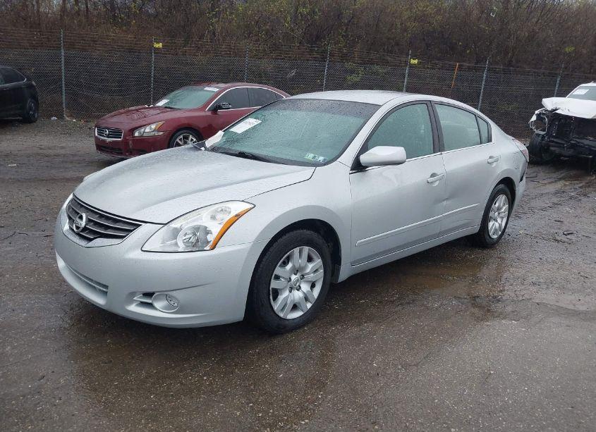 Photo 2 of 2010 Nissan Altima 2.5 (VIN 1N4AL2APXAN449165)