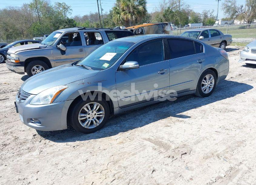 Photo 2 of 2010 Nissan Altima 2.5 S (VIN 1N4AL2APXAN489181)