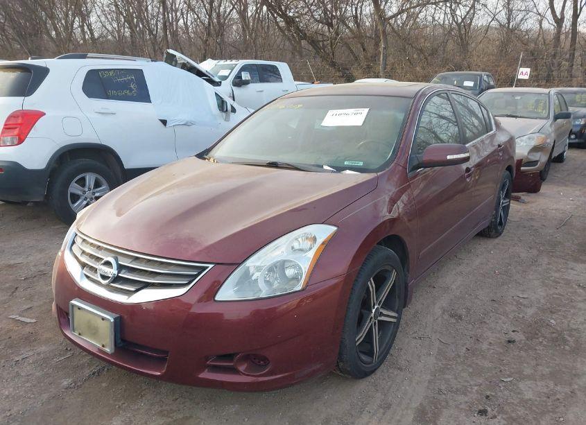 Photo 2 of 2010 Nissan Altima 2.5 SL (VIN 1N4AL2APXAN547581)