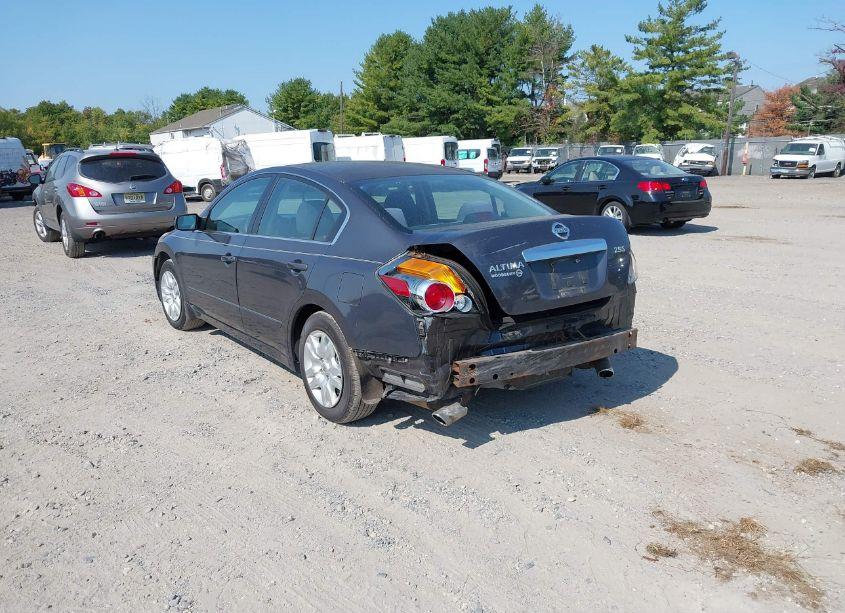 Photo 3 of 2011 Nissan Altima 2.5 S (VIN 1N4AL2APXBC142592)