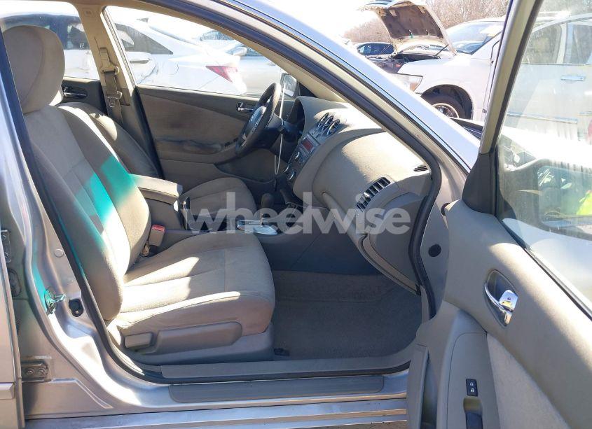 Photo 5 of 2011 Nissan Altima 2.5 S (VIN 1N4AL2APXBC164768)