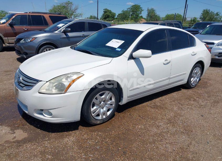 Photo 2 of 2011 Nissan Altima 2.5 S (VIN 1N4AL2APXBC181411)
