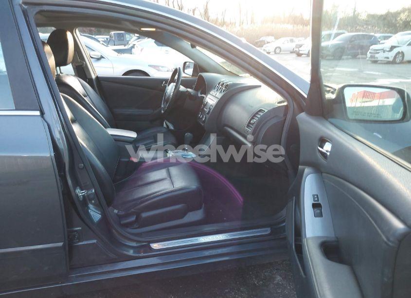 Photo 5 of 2011 Nissan Altima 2.5 S (VIN 1N4AL2APXBN443903)