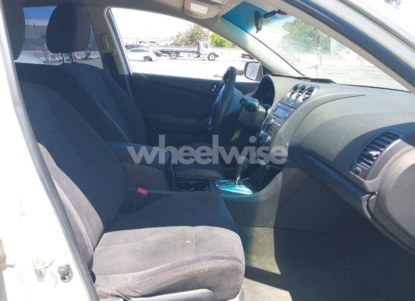 Photo 5 of 2011 Nissan Altima 2.5 S (VIN 1N4AL2APXBN447711)