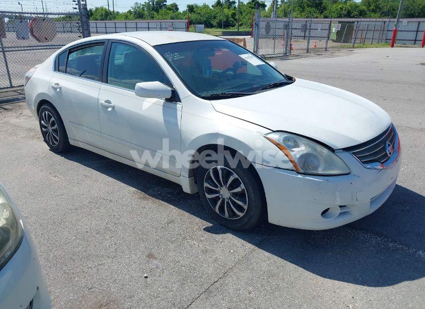 2011 Nissan Altima 2.5 S (VIN 1N4AL2APXBN469496) main photo