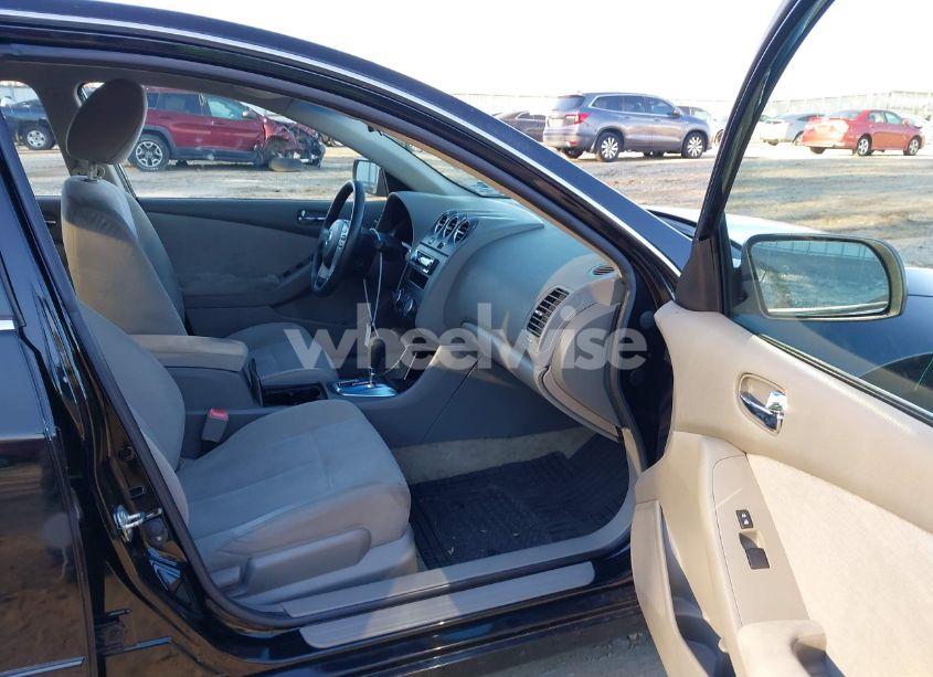 Photo 5 of 2011 Nissan Altima 2.5 (VIN 1N4AL2APXBN481079)