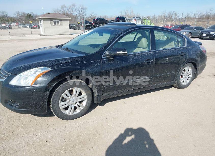 Photo 2 of 2011 Nissan Altima 2.5 S (VIN 1N4AL2APXBN493085)