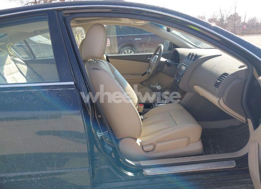 Photo 5 of 2011 Nissan Altima 2.5 S (VIN 1N4AL2APXBN493085)