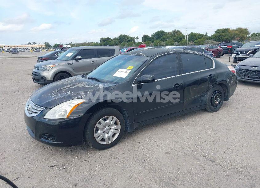Photo 2 of 2012 Nissan Altima 2.5 S (VIN 1N4AL2APXCC176498)