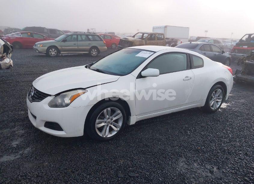 Photo 2 of 2013 Nissan Altima 2.5 S (VIN 1N4AL2EP1DC232792)