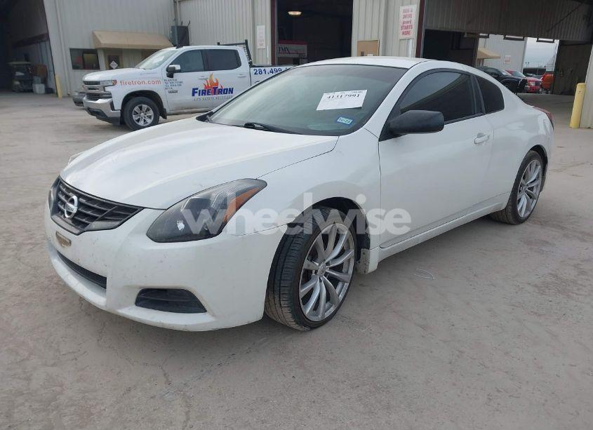 Photo 2 of 2013 Nissan Altima 2.5 S (VIN 1N4AL2EP2DC177253)