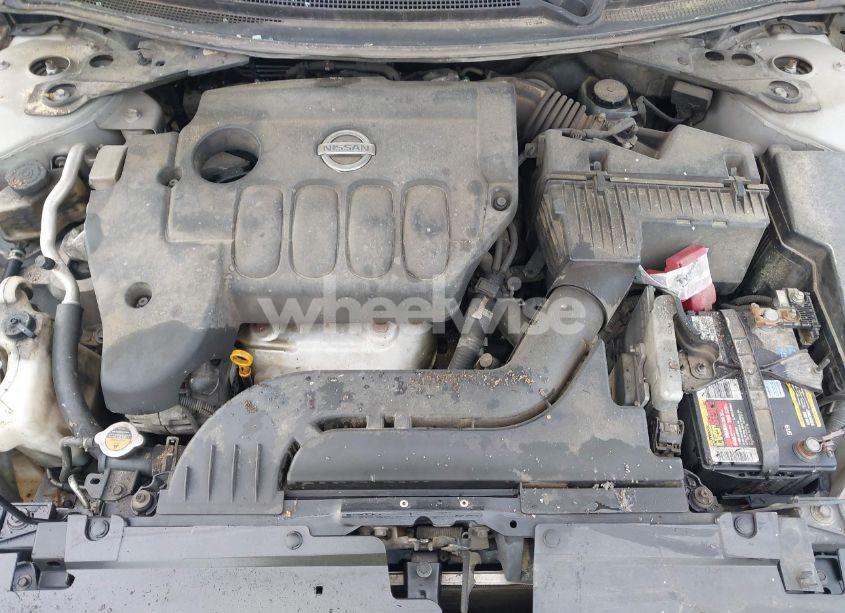 Photo 10 of 2010 Nissan Altima 2.5 S (VIN 1N4AL2EP3AC121995)