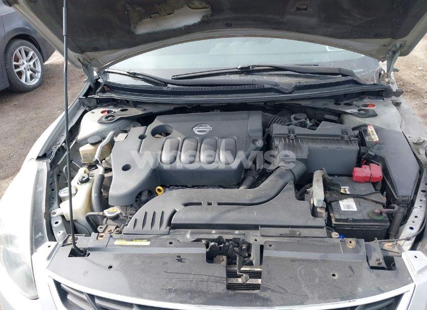 Photo 10 of 2010 Nissan Altima 2.5 S (VIN 1N4AL2EP3AC126467)