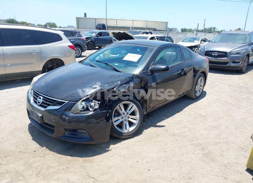 Photo 2 of 2013 Nissan Altima 2.5 S (VIN 1N4AL2EP5DC299055)