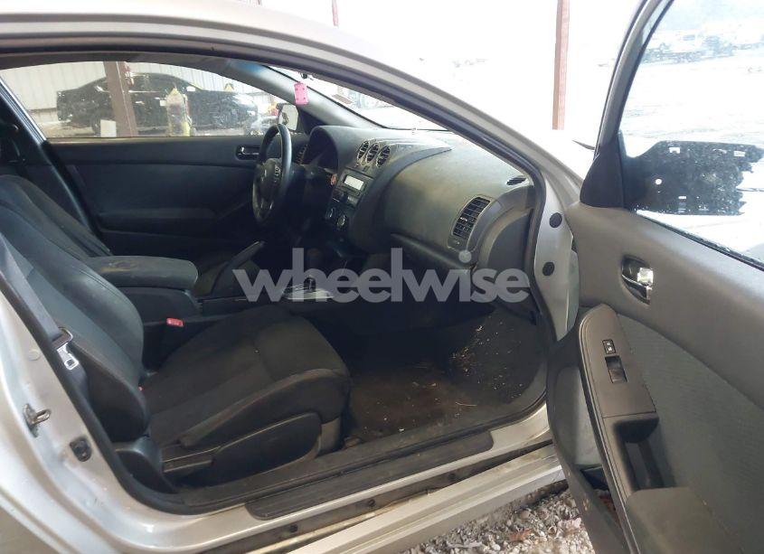 Photo 5 of 2010 Nissan Altima 2.5 S (VIN 1N4AL2EP7AC105377)