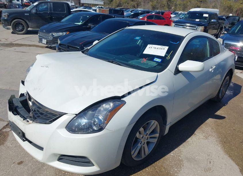 Photo 2 of 2013 Nissan Altima 2.5 S (VIN 1N4AL2EP7DC197806)