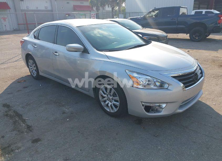 2013 Nissan Altima 2.5 S (VIN 1N4AL3AP0DC166294) main photo