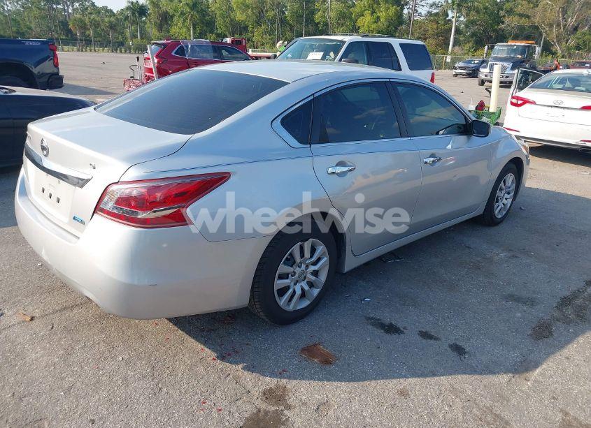 Photo 4 of 2013 Nissan Altima 2.5 S (VIN 1N4AL3AP0DC166294)