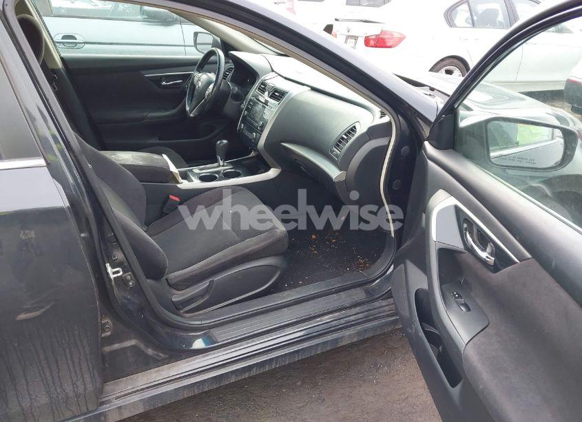 Photo 5 of 2013 Nissan Altima 2.5 SV (VIN 1N4AL3AP0DC193849)