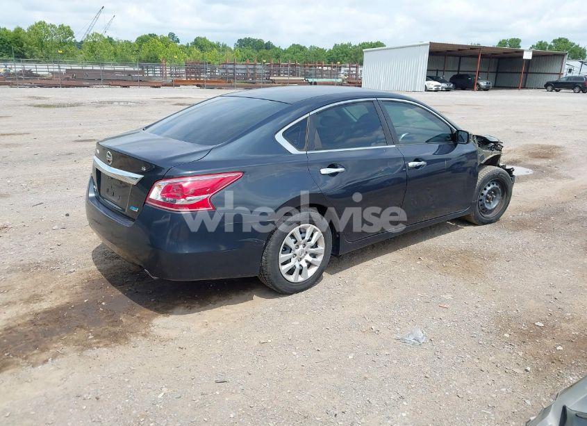 Photo 4 of 2013 Nissan Altima 2.5 S (VIN 1N4AL3AP0DC207829)
