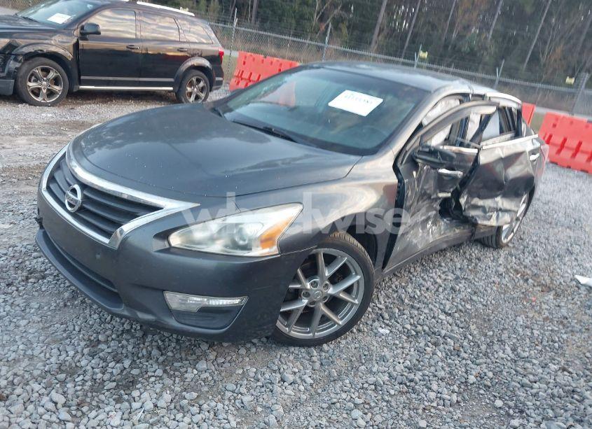 Photo 2 of 2013 Nissan Altima 2.5 S (VIN 1N4AL3AP0DC256142)