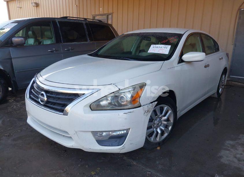 Photo 2 of 2013 Nissan Altima 2.5 S (VIN 1N4AL3AP0DC296575)