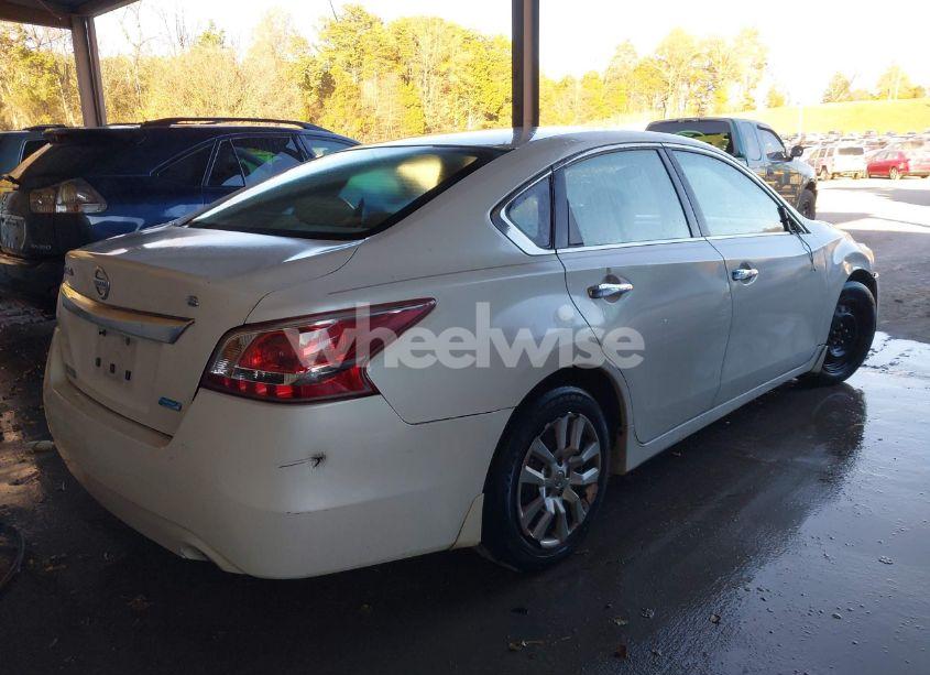Photo 4 of 2013 Nissan Altima 2.5 S (VIN 1N4AL3AP0DC296575)