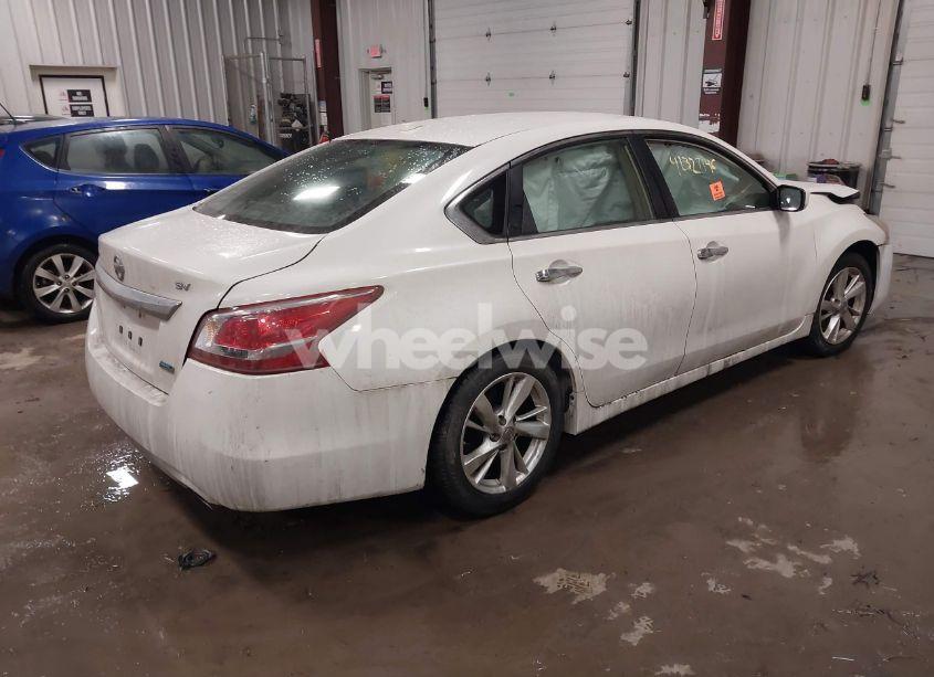 Photo 4 of 2013 Nissan Altima 2.5 SV (VIN 1N4AL3AP0DN433308)