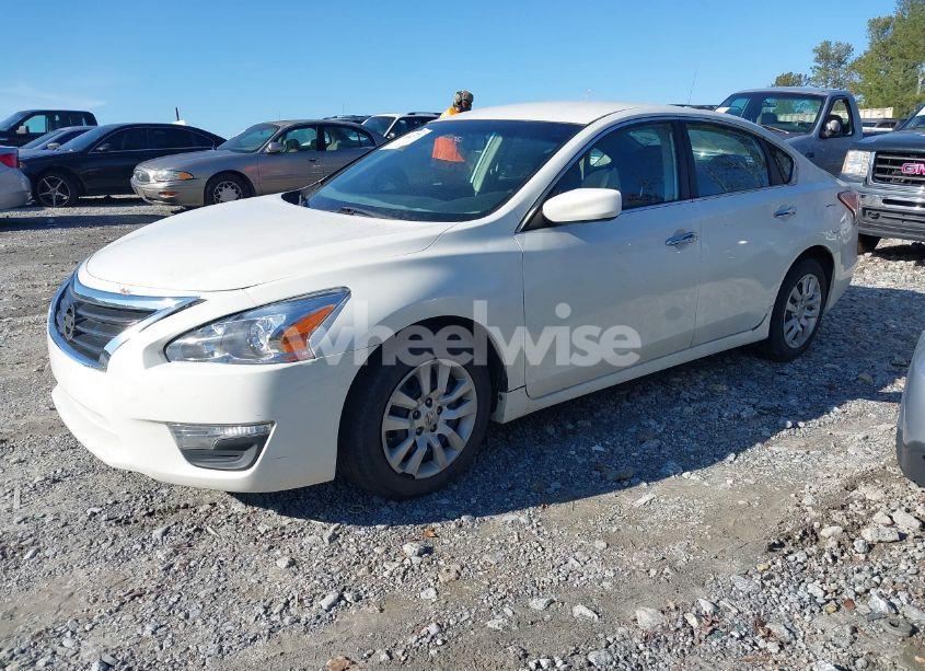 Photo 2 of 2013 Nissan Altima 2.5 S (VIN 1N4AL3AP0DN501932)