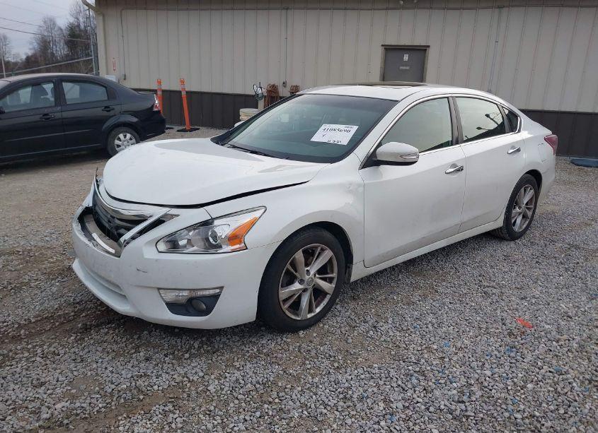 Photo 2 of 2013 Nissan Altima 2.5 SL (VIN 1N4AL3AP0DN520142)