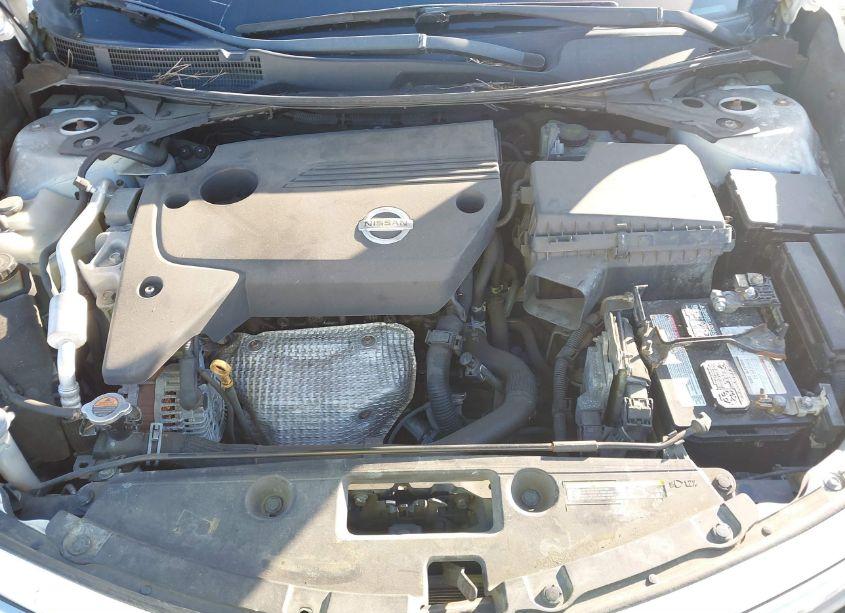 Photo 10 of 2013 Nissan Altima 2.5 S (VIN 1N4AL3AP0DN520559)