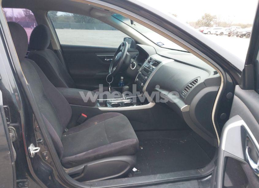 Photo 5 of 2013 Nissan Altima 2.5 S (VIN 1N4AL3AP0DN521775)