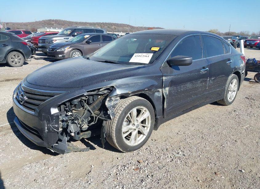 Photo 2 of 2013 Nissan Altima 2.5 SV (VIN 1N4AL3AP0DN537264)