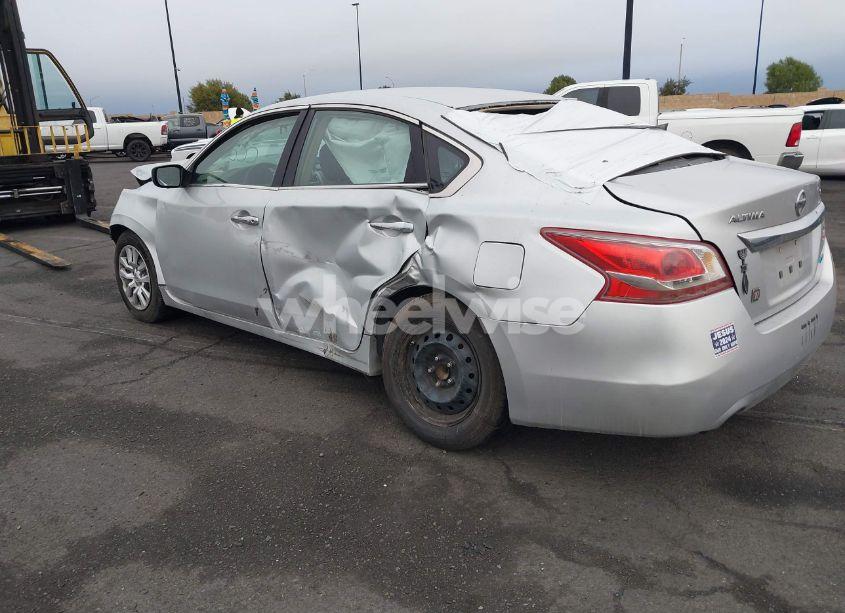 Photo 3 of 2013 Nissan Altima 2.5 S (VIN 1N4AL3AP0DN553920)