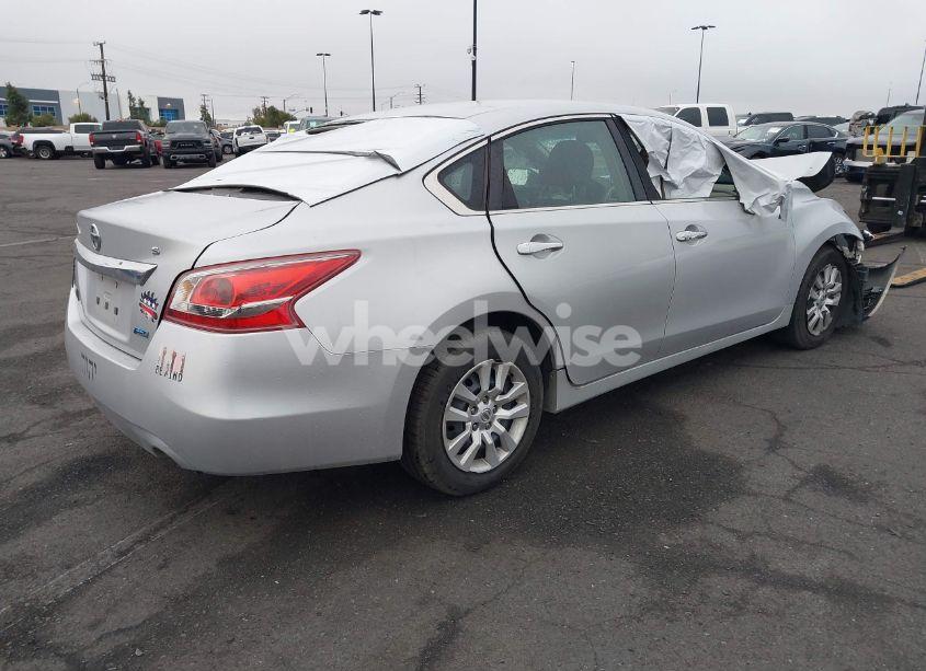 Photo 4 of 2013 Nissan Altima 2.5 S (VIN 1N4AL3AP0DN553920)