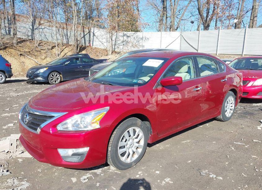 Photo 2 of 2013 Nissan Altima 2.5 S (VIN 1N4AL3AP0DN579711)