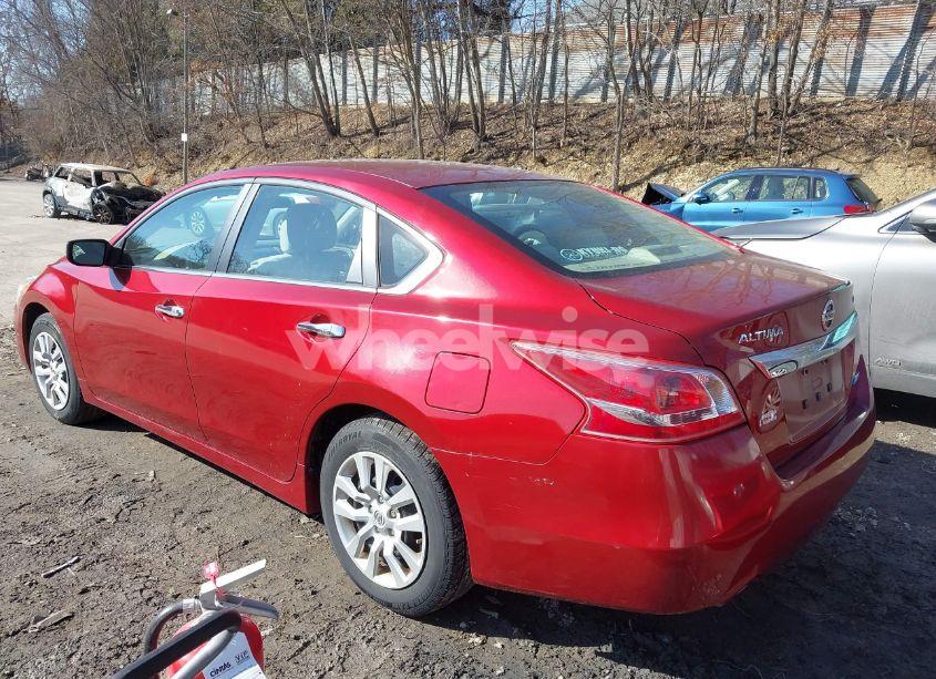 Photo 3 of 2013 Nissan Altima 2.5 S (VIN 1N4AL3AP0DN579711)
