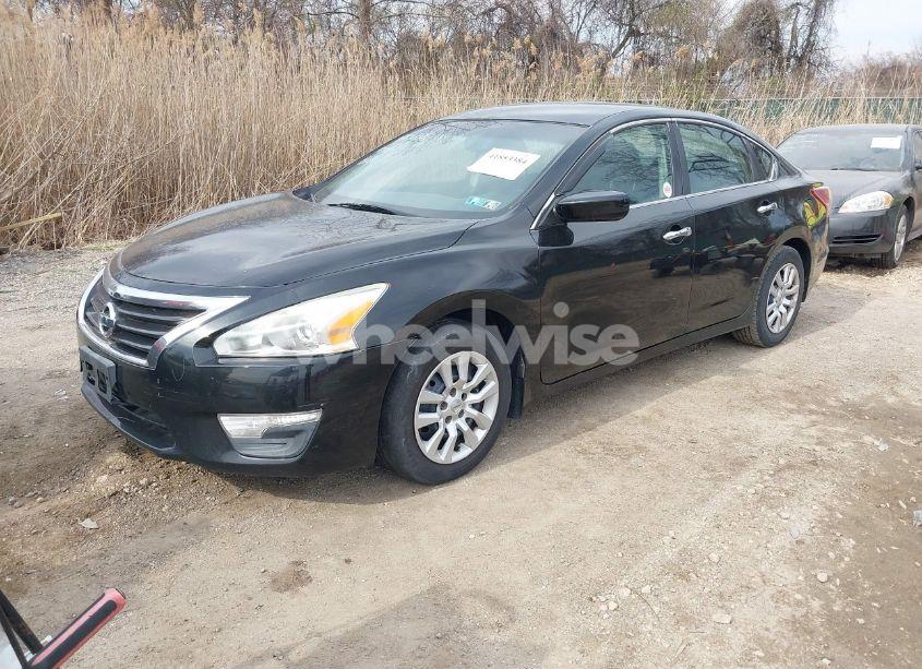 Photo 2 of 2013 Nissan Altima 2.5 S (VIN 1N4AL3AP0DN582396)