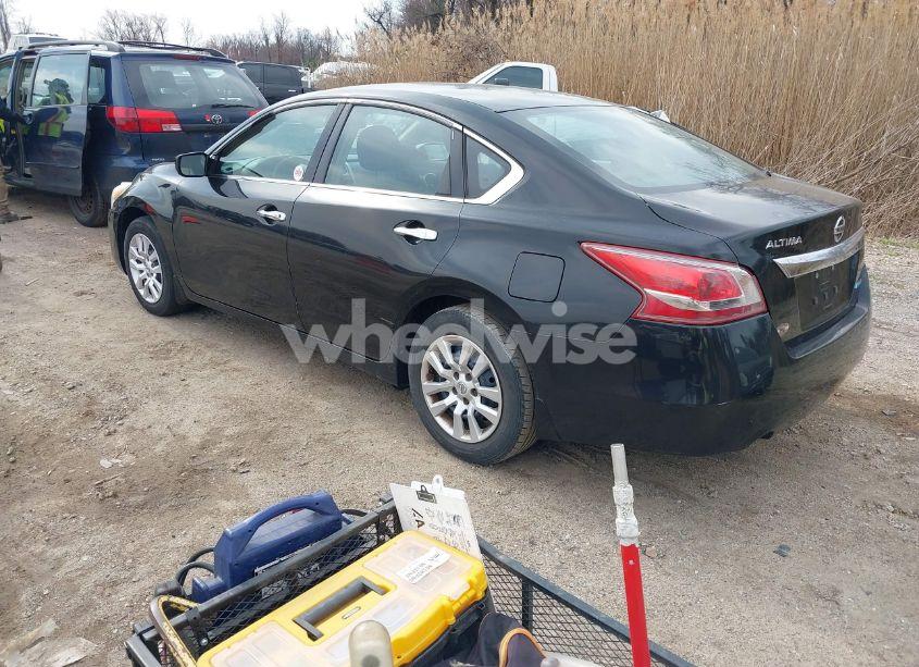 Photo 3 of 2013 Nissan Altima 2.5 S (VIN 1N4AL3AP0DN582396)