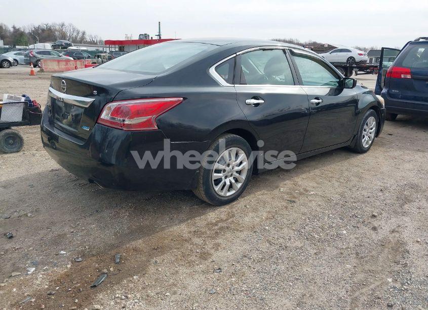 Photo 4 of 2013 Nissan Altima 2.5 S (VIN 1N4AL3AP0DN582396)