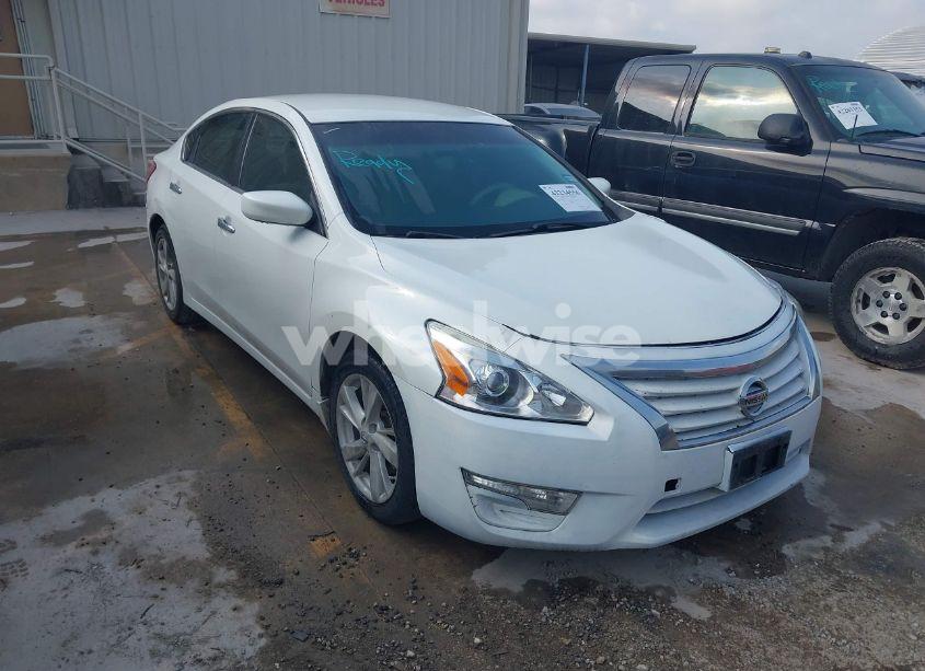 2013 Nissan Altima 2.5 SV (VIN 1N4AL3AP0DN583483) main photo